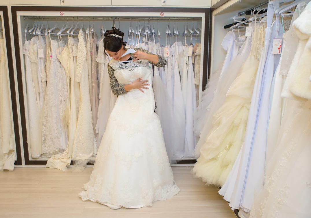 Примерка свадебного платья онлайн