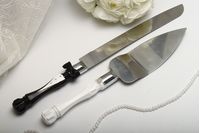 Нож и лопатка Жених и Невеста со стразами