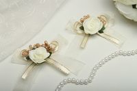 Бутоньерки Flowy карамель