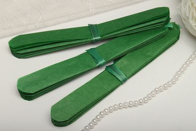 Помпони з паперу тишею весільні 15 см зелені 5 шт