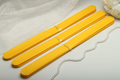 Помпоны из бумаги тишью свадебные 35 см темно-желтые