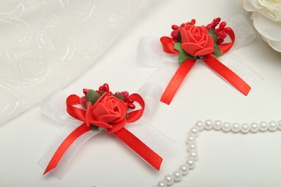 Бутоньерки Flowy красные